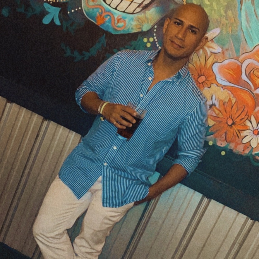 Meet your Posher, Manuel